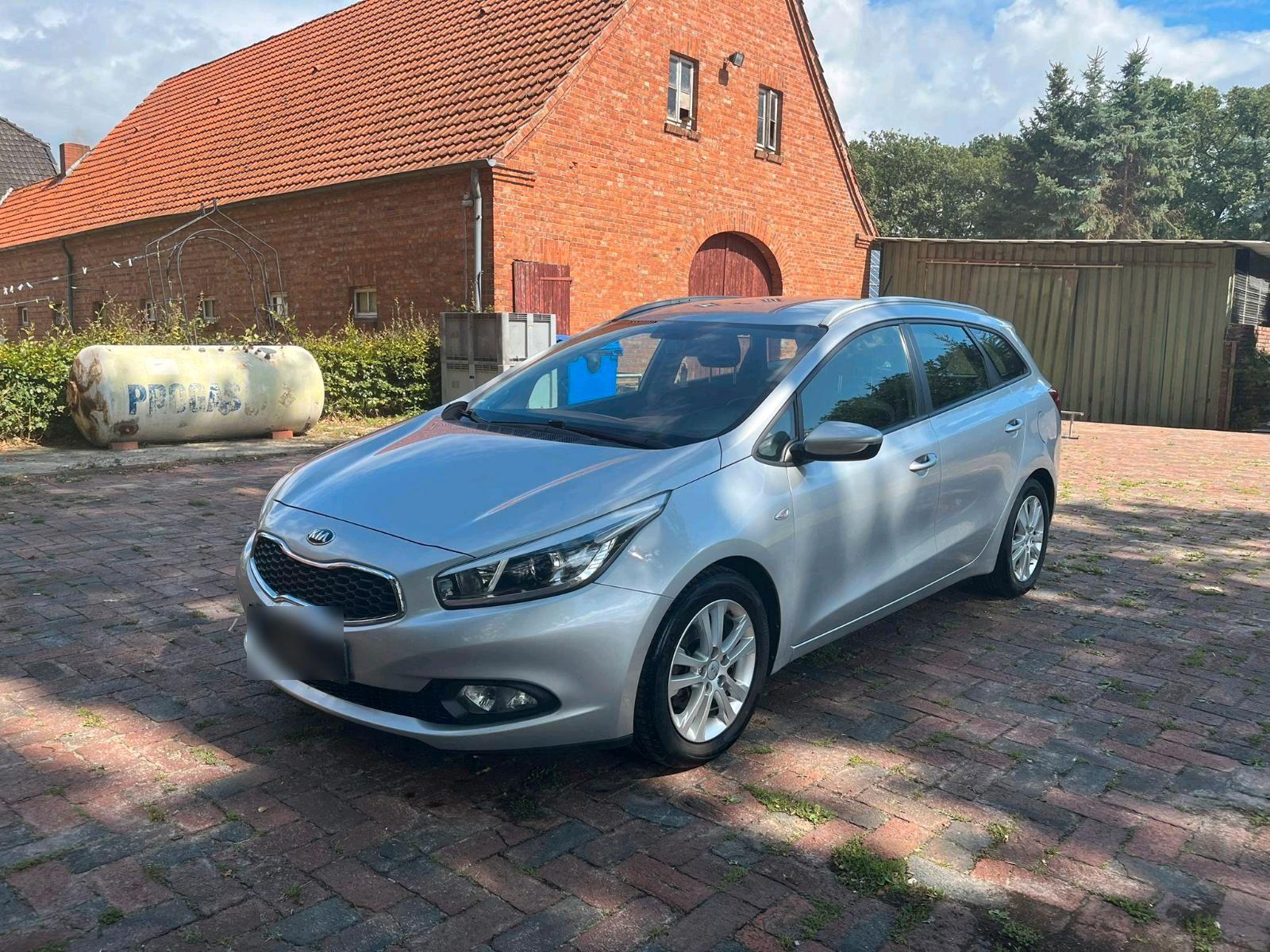 Kia KIA SEED 1.4 NEU TÜF 113000km