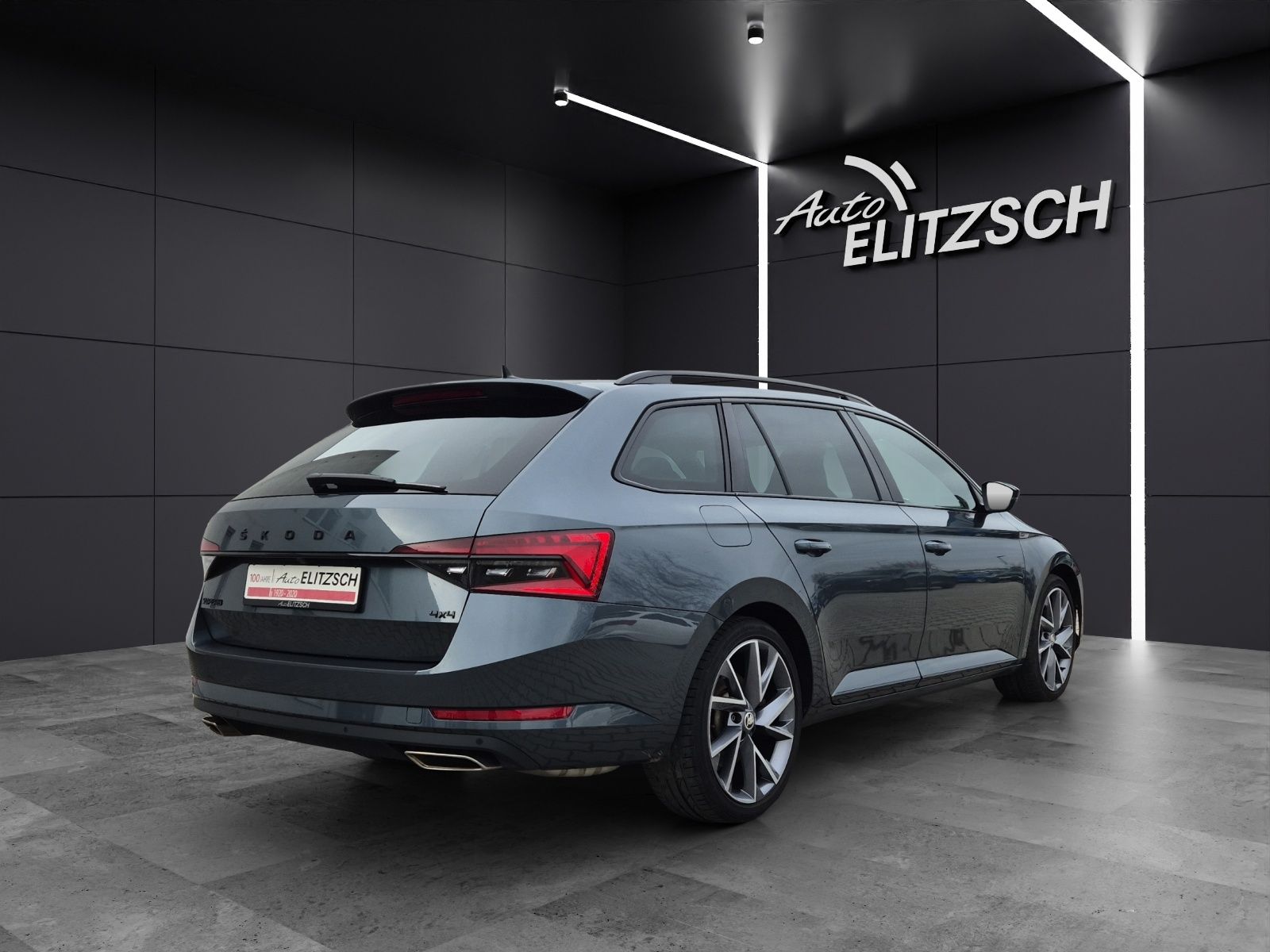 Fahrzeugabbildung SKODA Superb Combi TSI Sportline 4x4 DSG Standhzg. Mat