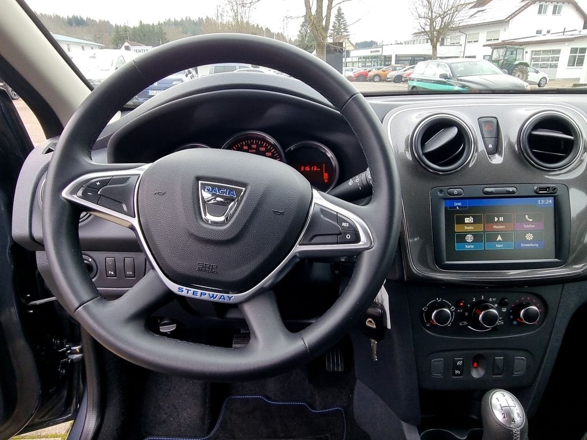 Fahrzeugabbildung Dacia Sandero Stepway Prestige TCe 100