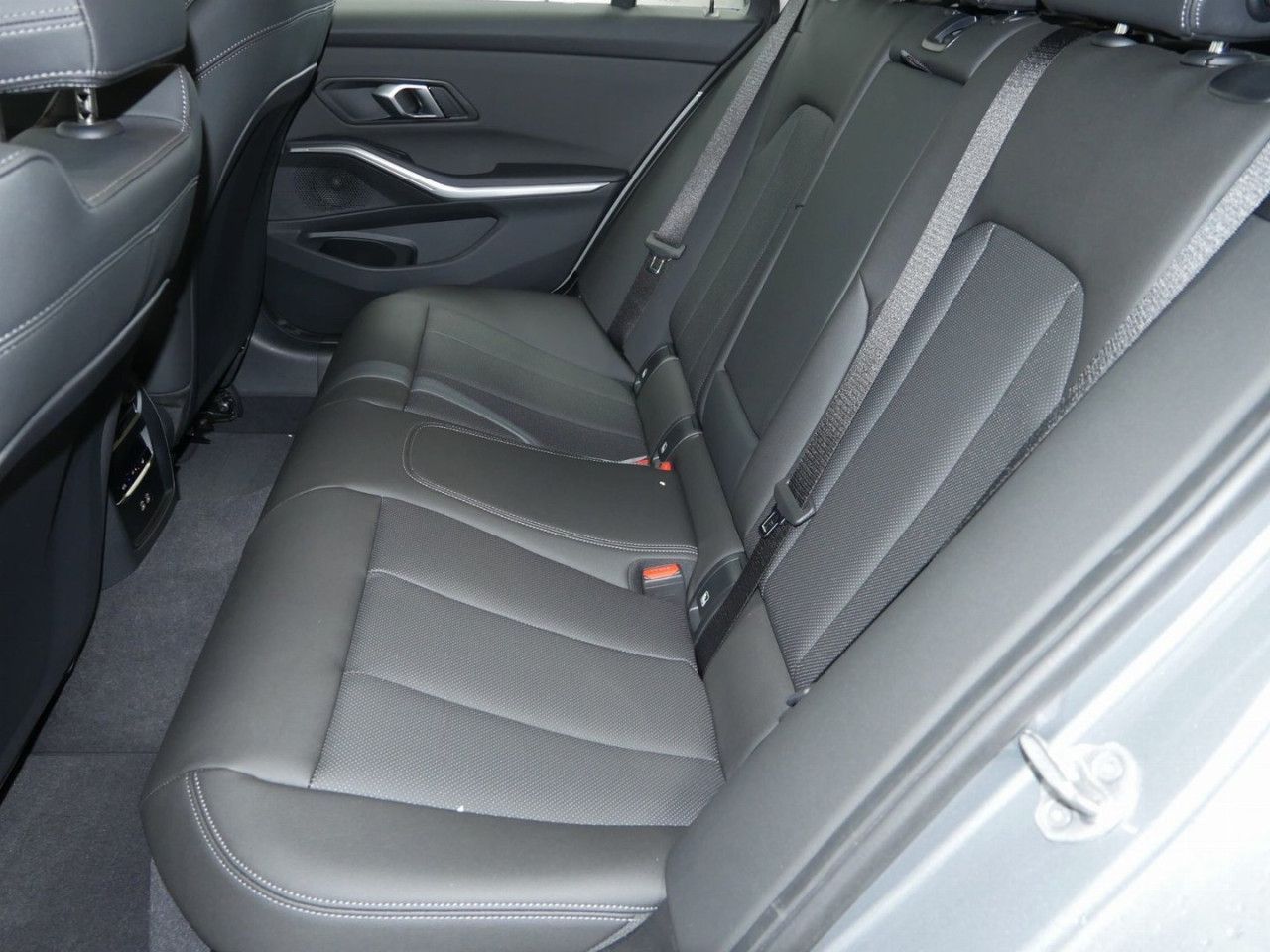 BMW 320 - Bild 13