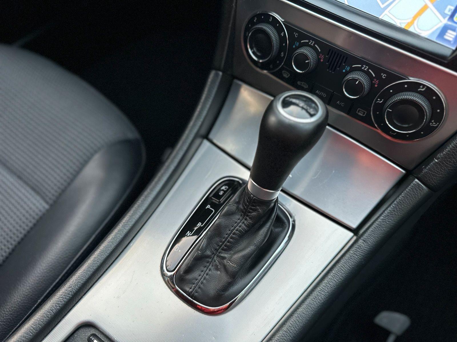 Mercedes-Benz C220 2006 — photo 14