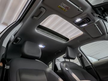 Hyundai Kona 1.6 Select 2WD Autobahnassistent Kamera