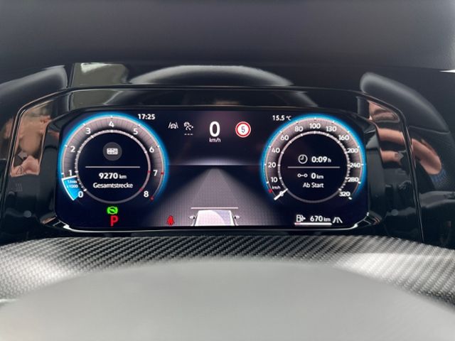 Fahrzeugabbildung Volkswagen Golf R 2,0 TSI DSG 333PS 4MOTION R-PERFORMACE AK