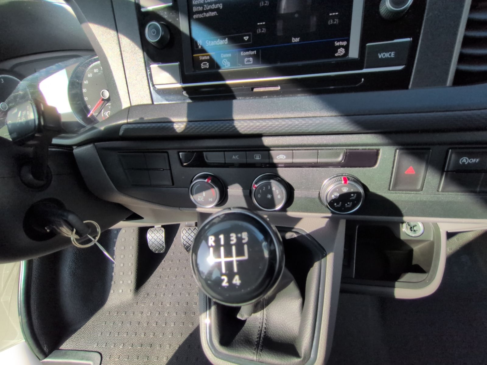 T6.1 Kombi lang LR 9SITZE+SEITENWINDASSISTENT