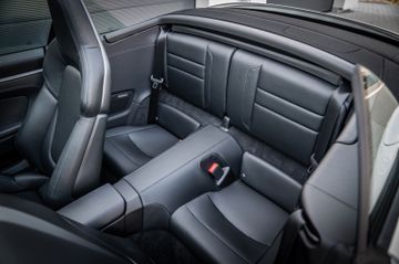 Porsche 992 Carrera 4S Cabriolet | PDCC | BOSE | 18Wege