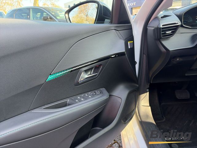 e-208 Allure Elektro Navi Digitales Cockpit LED 