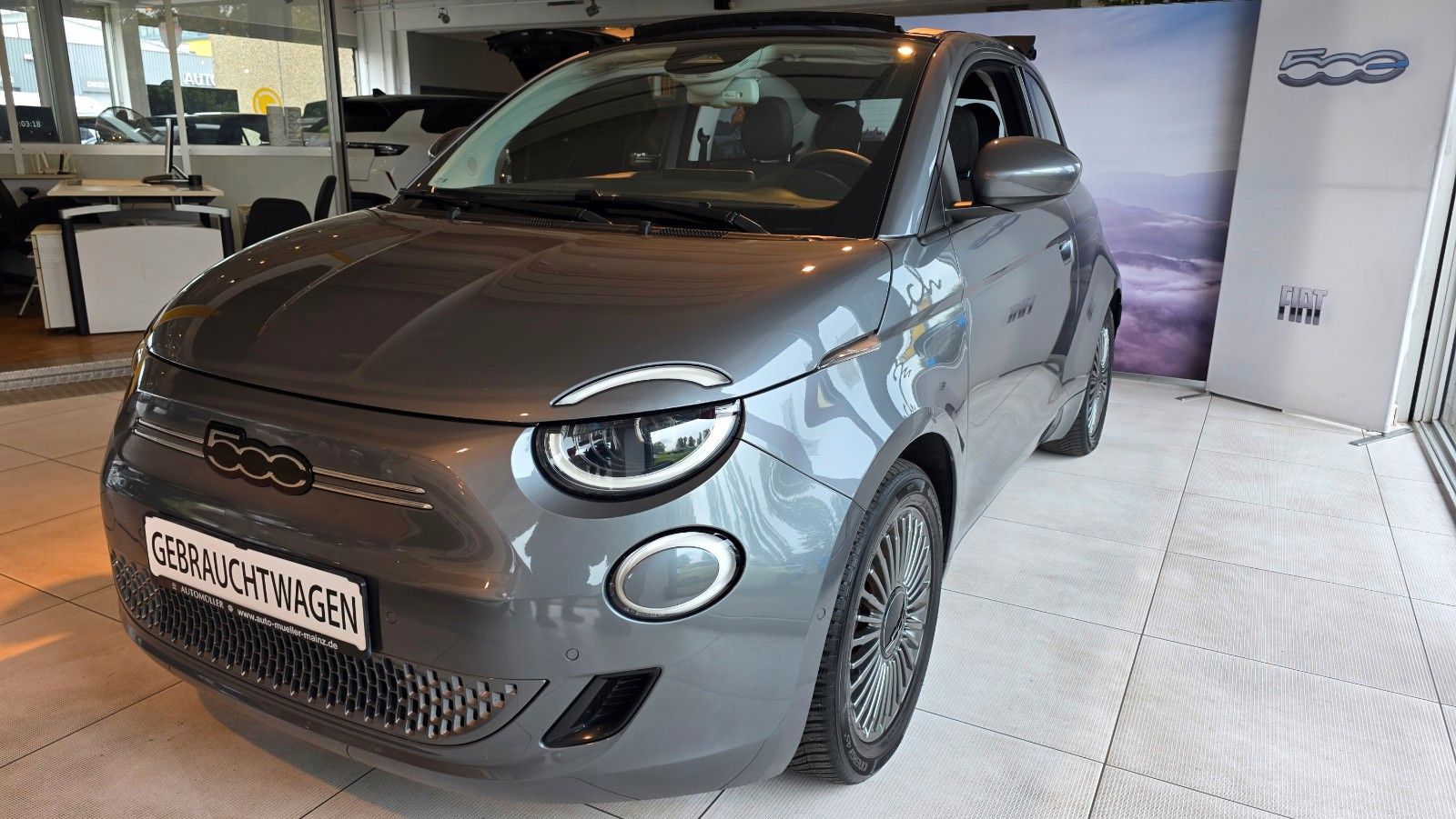 Fiat 500e Cabrio "Icon" 42kWh 118 PS - ACC, LED