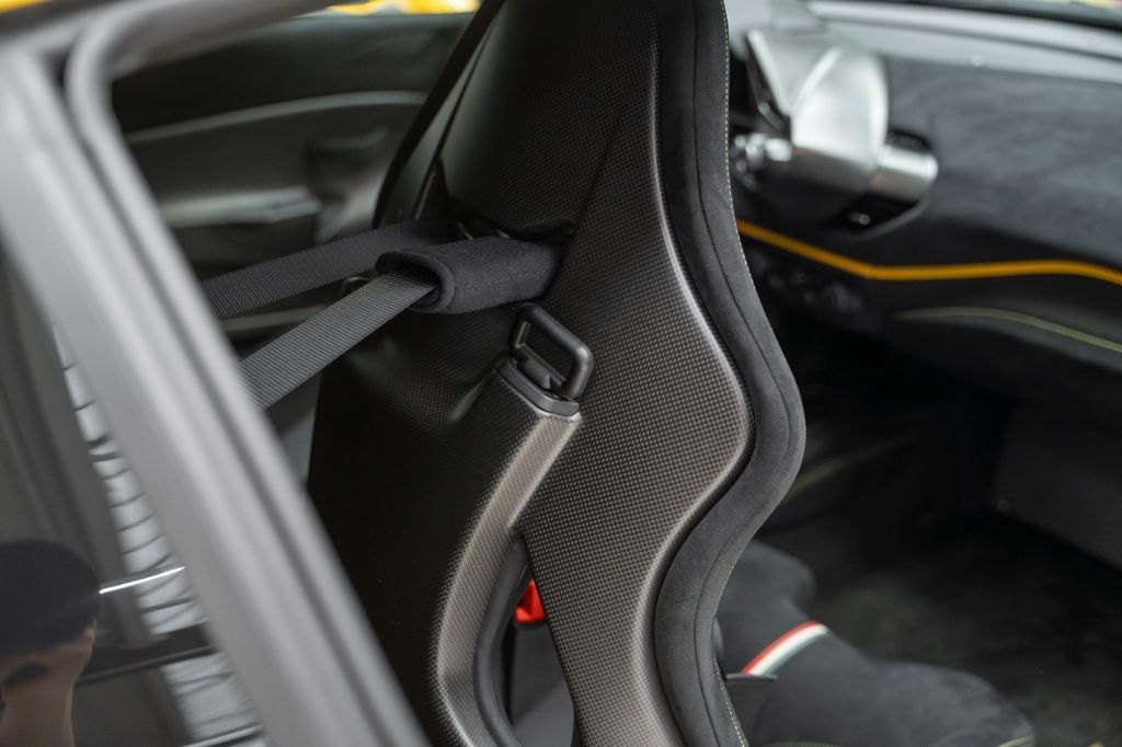 488 Pista Coupe YELLOW FULL CARBON FIBRE - Bild 19