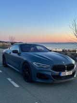 BMW M850i xDrive First Edition 1/400 Laser B&W F - blaue BMW M850