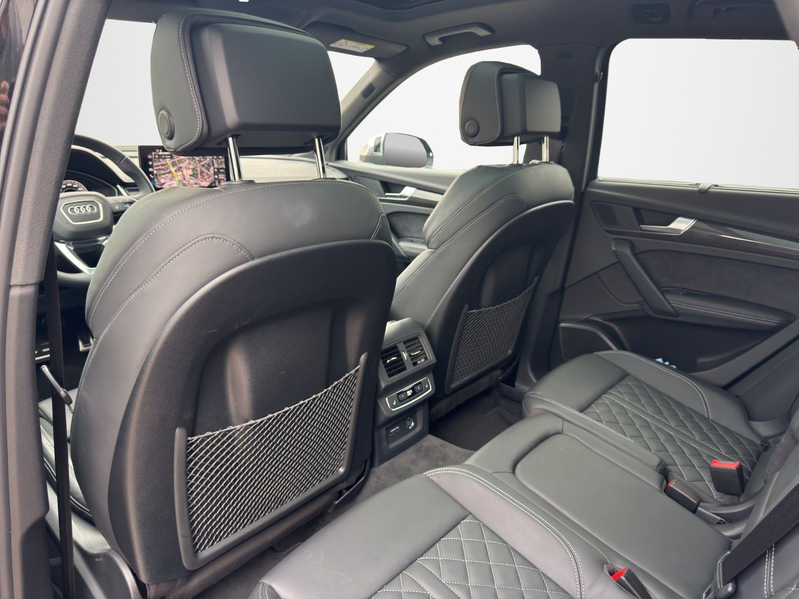 Fahrzeugabbildung Audi SQ5 TDI B&O HUD AHK PANO STHZ 21" CARBON COVER