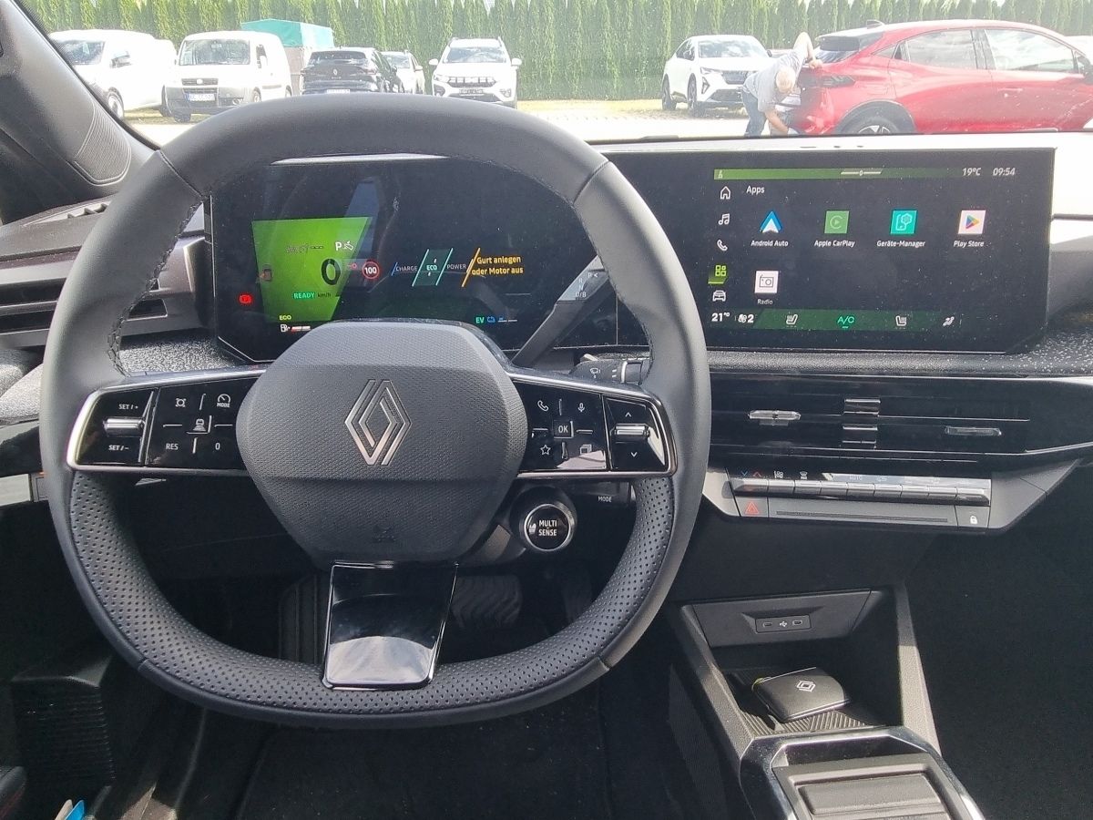 Fahrzeugabbildung Renault Clio Techno Full Hybrid E-Tech 160