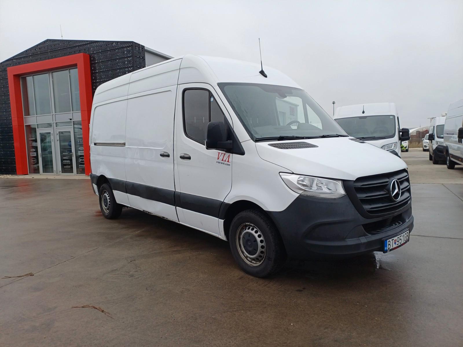 Mercedes-Benz Sprinter L3H2