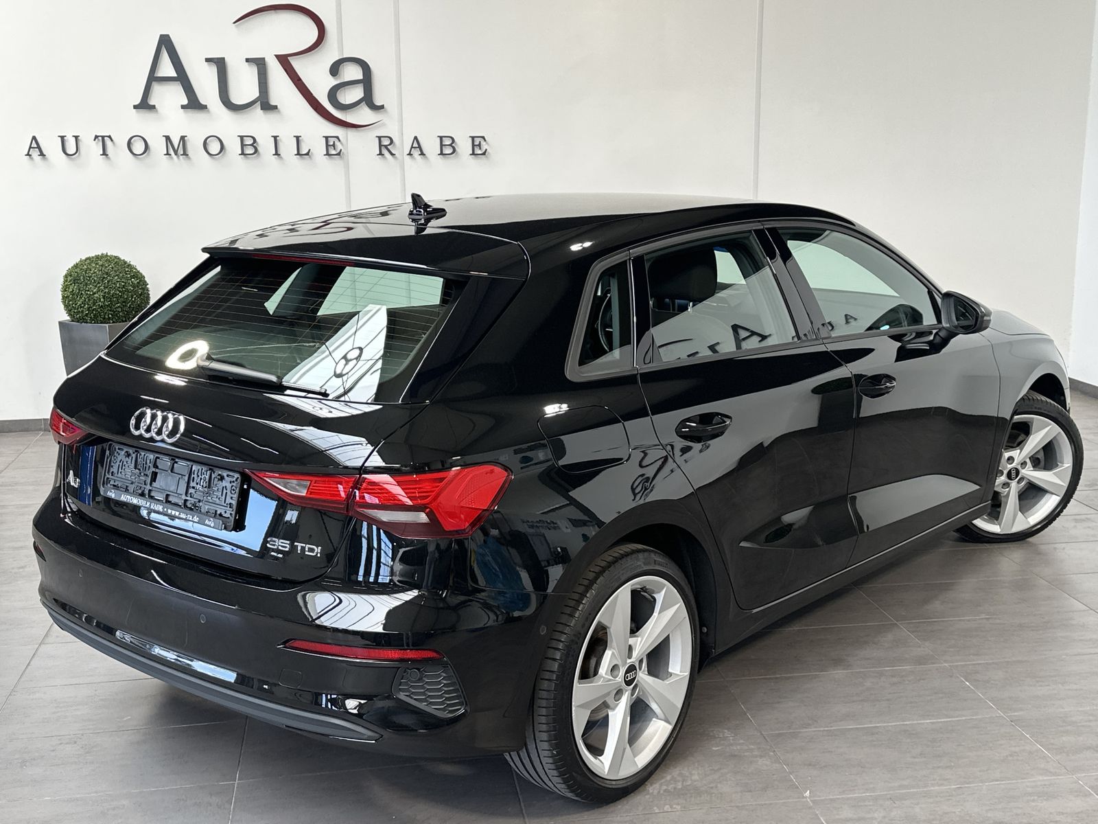 Fahrzeugabbildung Audi A3 SpB 35 TDI NAV+LED+KLIMAAUT+SHZ+VKZ+VCOCKPIT