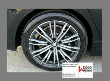 Fahrzeugabbildung BMW 320d xDrive Touring M Sport, Navi, DAB, Wifi