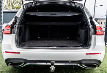 Fahrzeugabbildung Mercedes-Benz E220d T-Modell AMG-LINE BURM.|SOFTCL|360°|AMBIEN