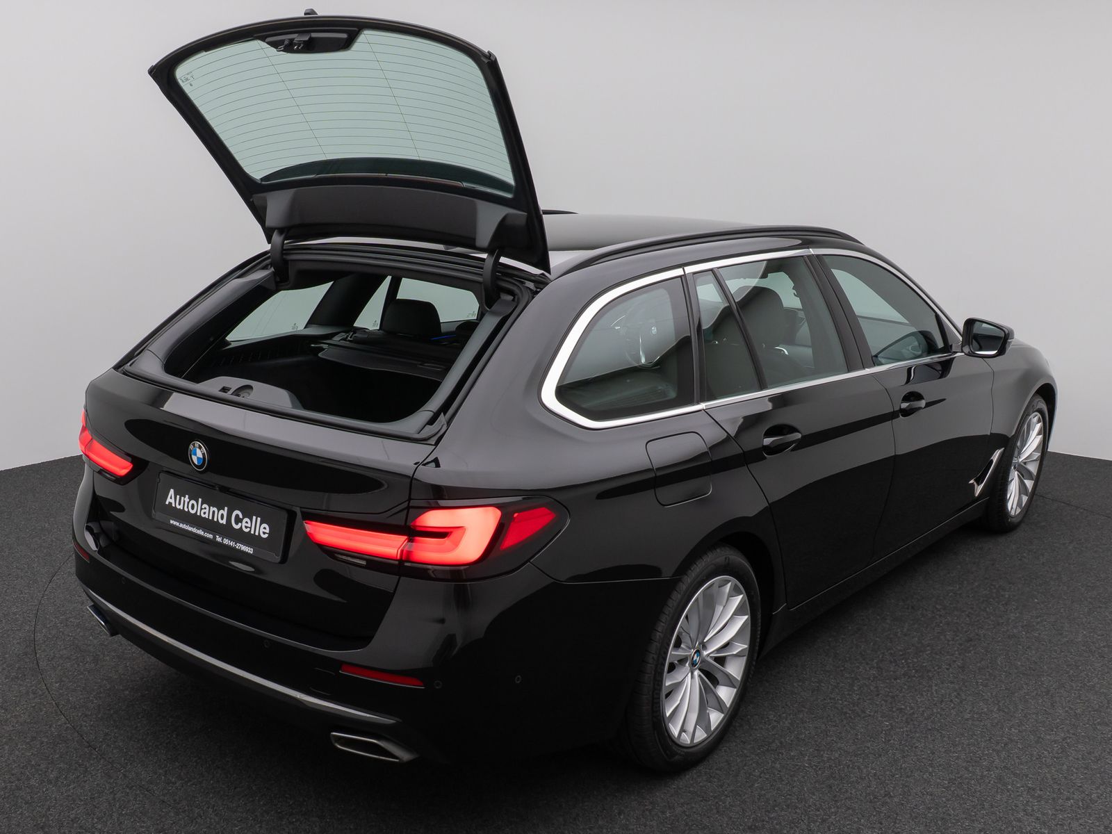 Fahrzeugabbildung BMW 520d LuxuryLine Kamera DAB CockPitPr Alarm Sport