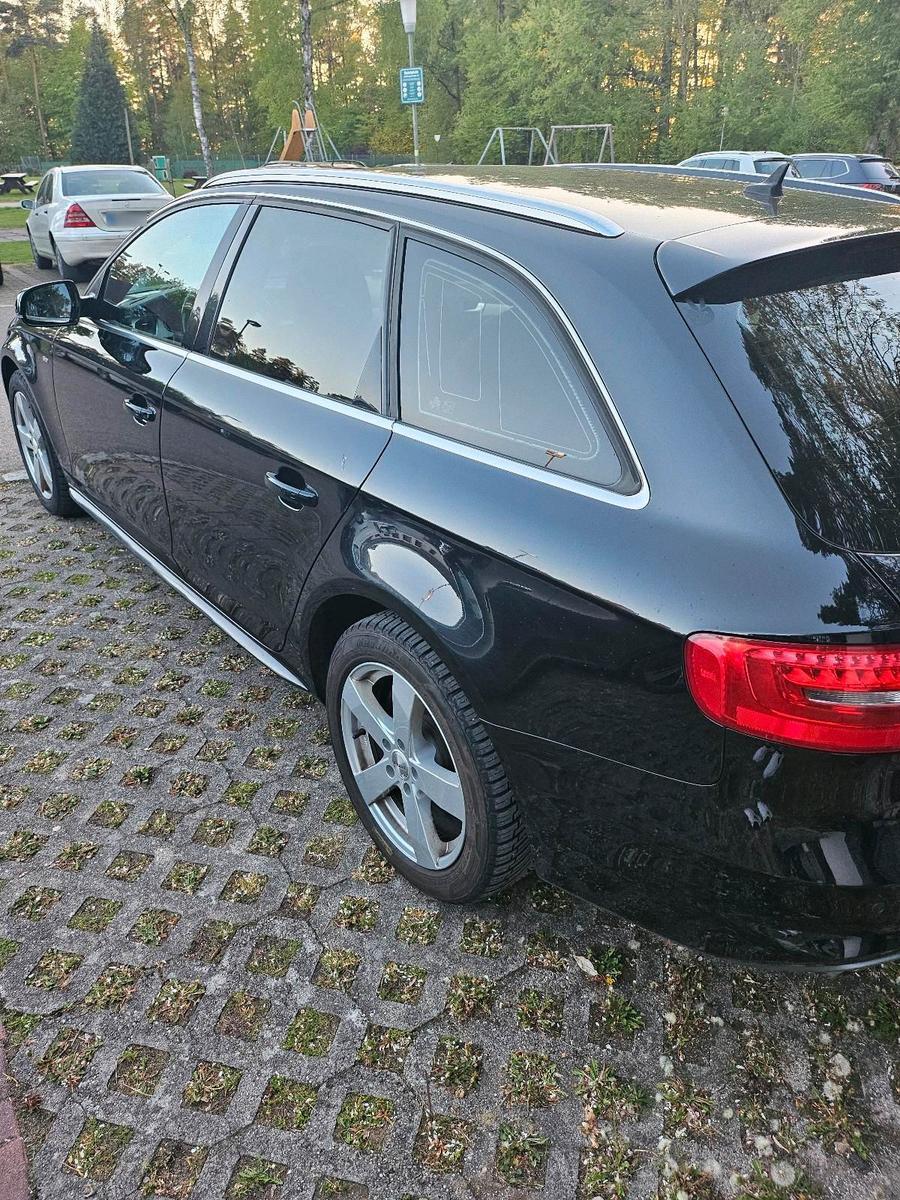 Audi A4 2015 — photo 9