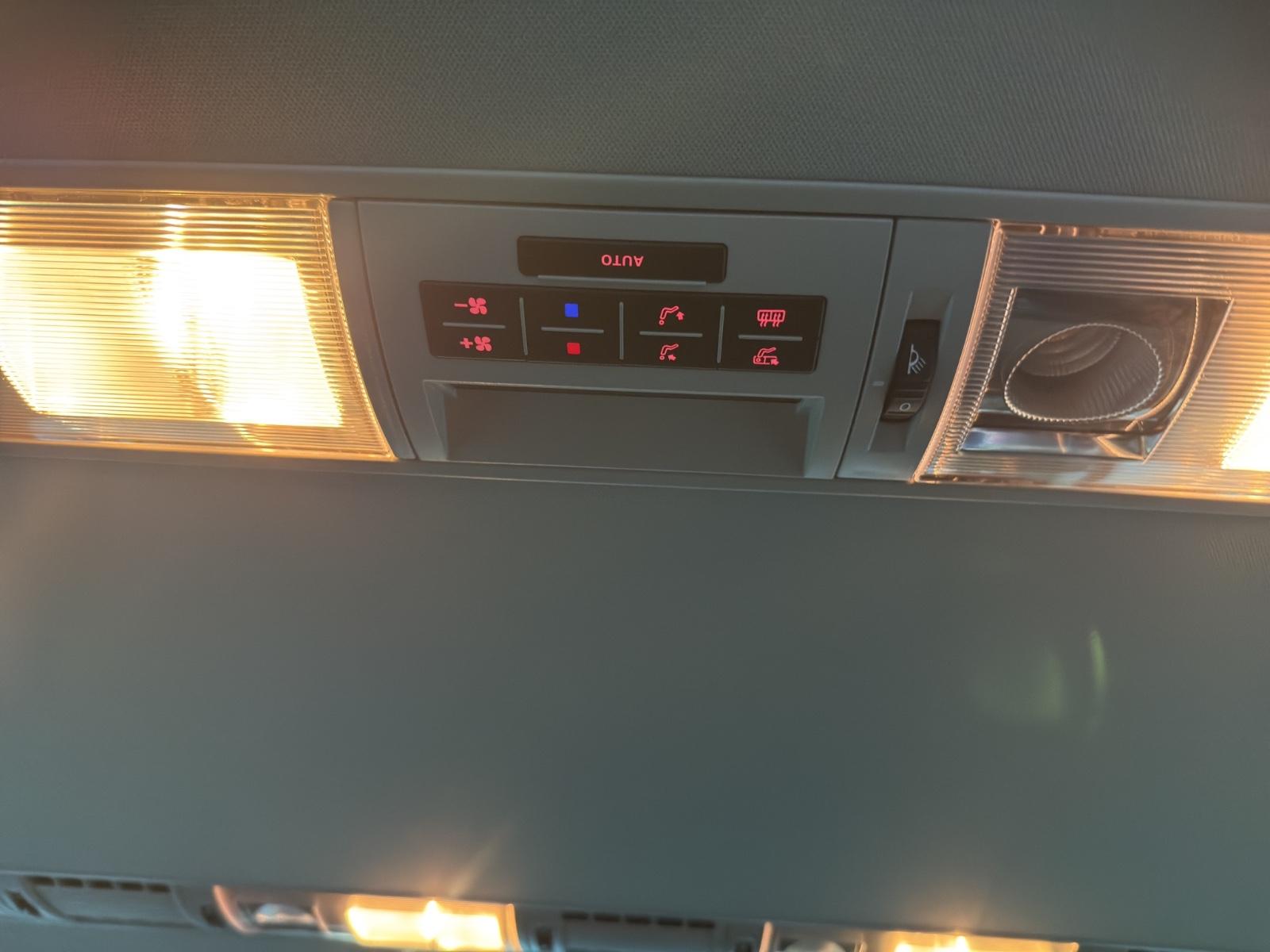 Volkswagen T6 Caravelle*Scheckheft*TÜV NEU*INSPEKTION