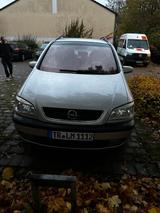 Opel Safira - gebrauchte Opel Zafira aus dem Jahr 2000