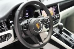 PORSCHE Macan S*CHRONO*PANO*PDLS+*ACC*360*BICOLOR*MEMORY PORSCHE Macan S*CHRONO*PANO*PDLS+*ACC*360*BICOLOR*MEMORY