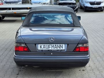 Mercedes E 220 - 5