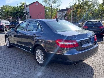 Mercedes E 250 - 6