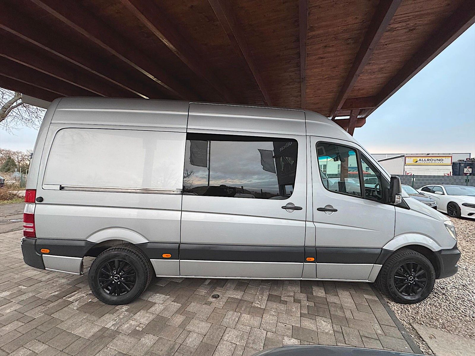 Fahrzeugabbildung Mercedes-Benz Sprinter II Kasten 319 CDI L2H3 *Bi-Xenon*19%*