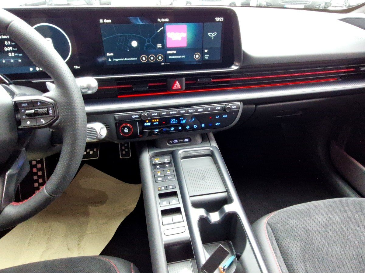 Hyundai IONIQ 6 – Bild 11