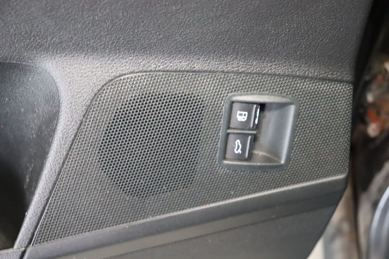 Fahrzeugabbildung Volkswagen Passat Variant 2.0 TDI DPF Trendline