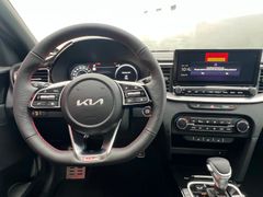 Fahrzeugabbildung Kia CEED_5 1.6T DCT7 GT KOMF GD