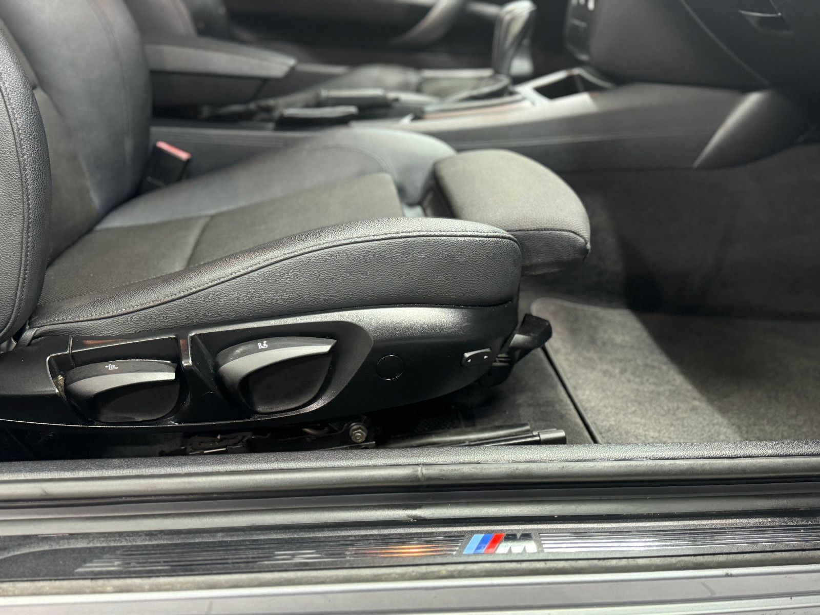 Fahrzeugabbildung BMW 123d Coupe|M-PAKET|AUTOMATIK|XENON|HIFI