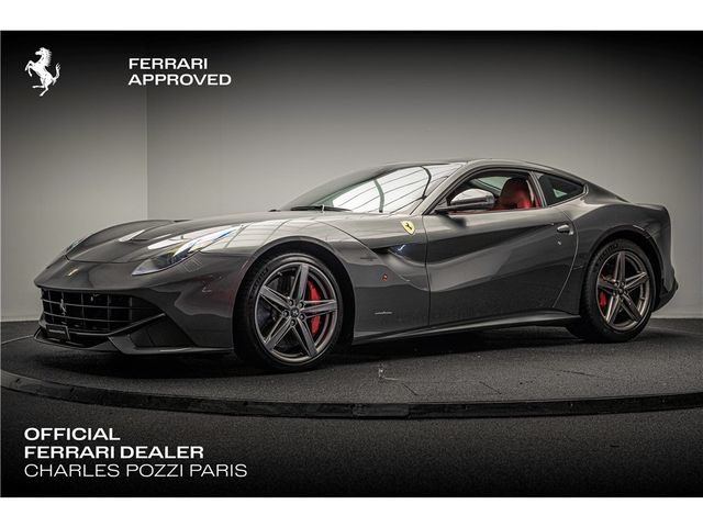 Ferrari berlinetta F12 V12 6.0 740CH