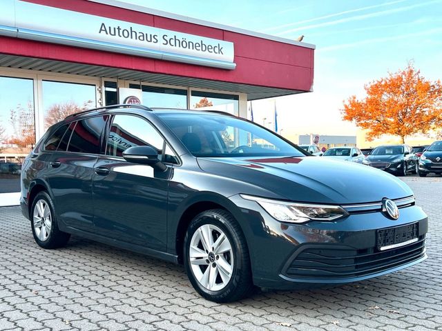 VW Golf VIII Variant Life