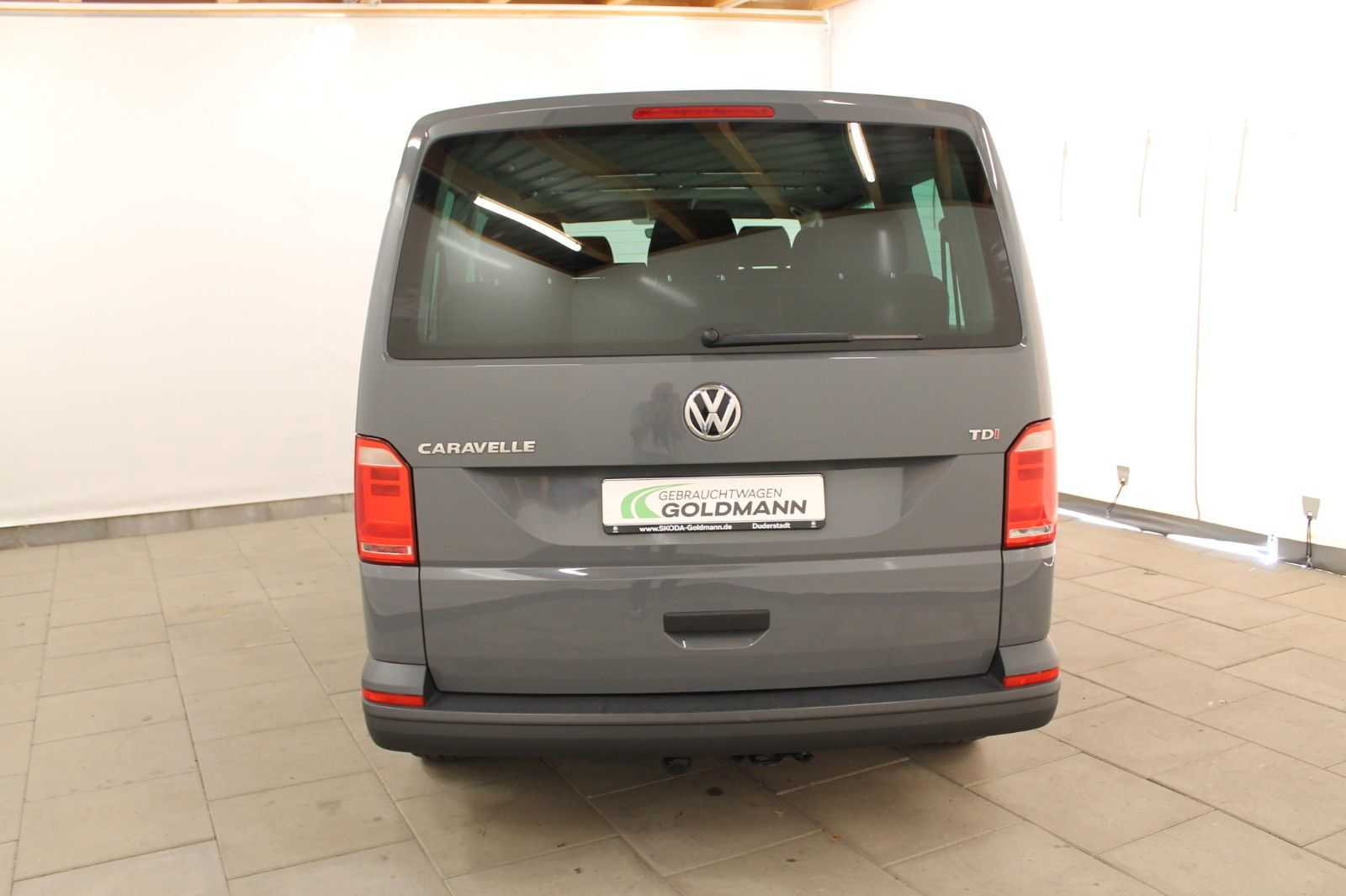 Fahrzeugabbildung Volkswagen T6 Transporter Bus Caravelle 2.0 TDI 110 kW DSG