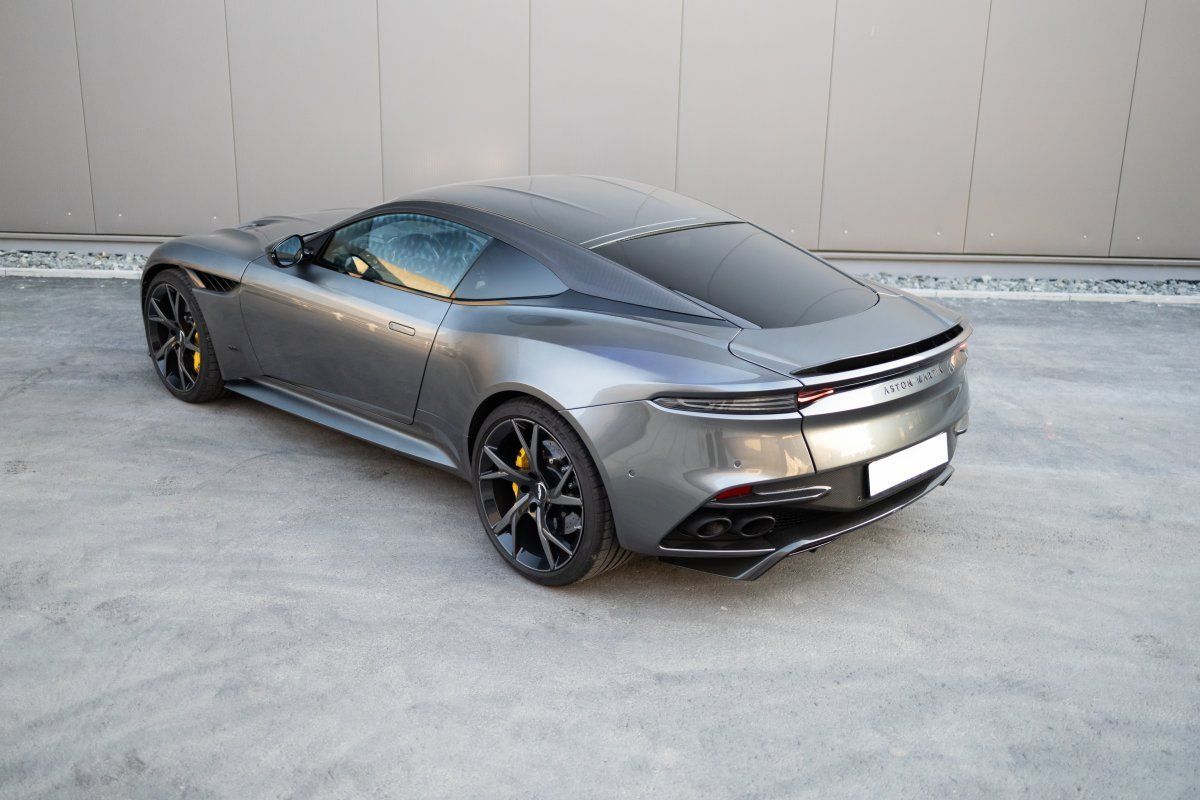 Aston Martin DBS (5.2 V12 FULL CARBON/1.Hand/Deutsches Fzg.)