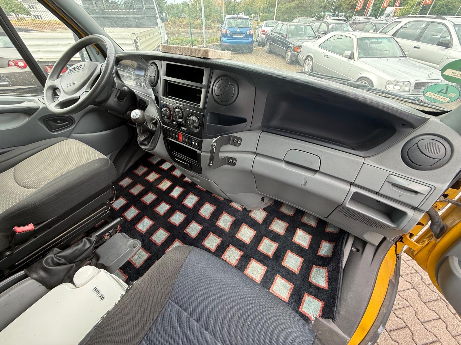 Iveco Daily zum Wohnmobile ausgebaut
