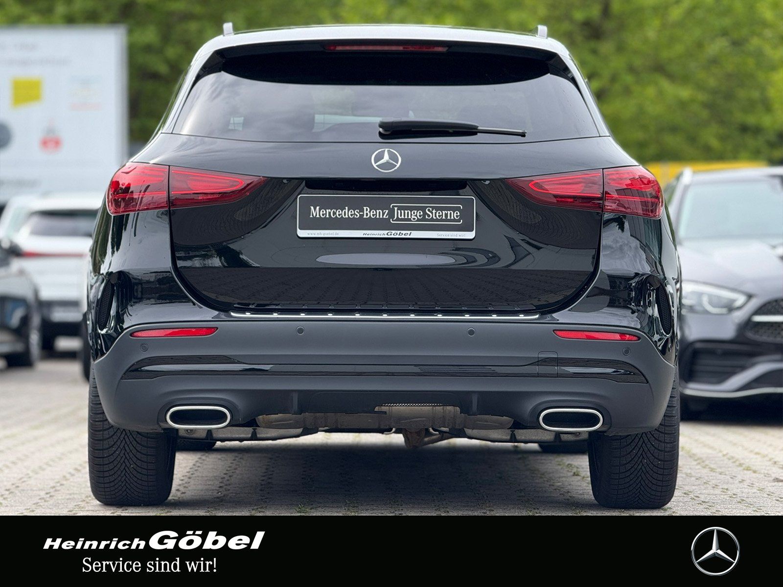 Fahrzeugabbildung Mercedes-Benz GLA 200 AMG*AHK*TOTWINKEL*NIGHT-PAKET*AMBIENTEBE