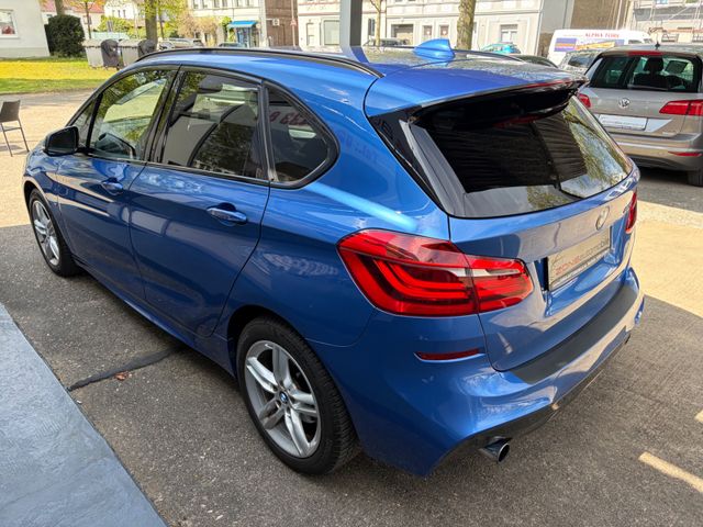 Fahrzeugabbildung BMW 220 Active Tourer 220 i M Sport Automatik