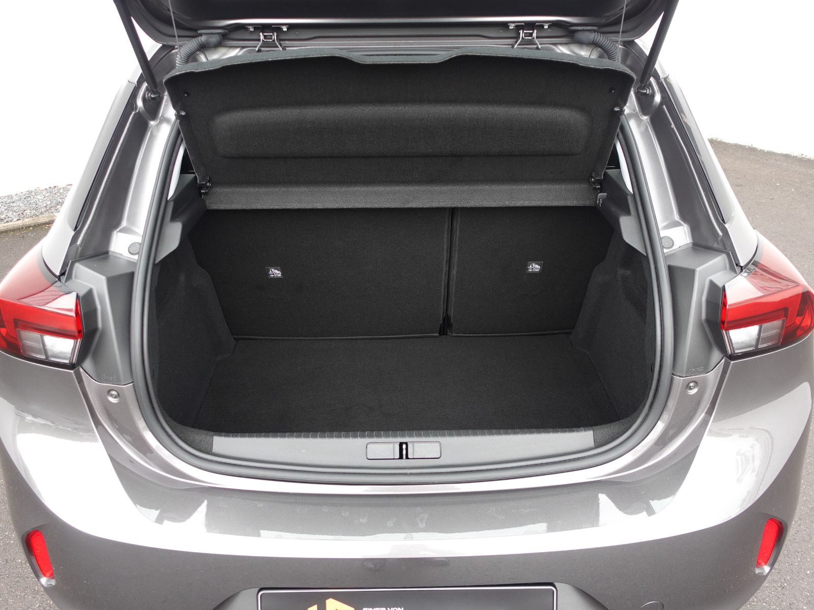 Fahrzeugabbildung Opel Corsa 1.2 Turbo Edition  16"Alu-Felgen,Klima,USB