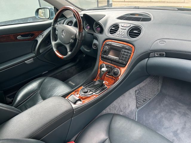 Fahrzeugabbildung Mercedes-Benz SL 350 + Garagenfahrzeug+Scheckheft gepflegt+