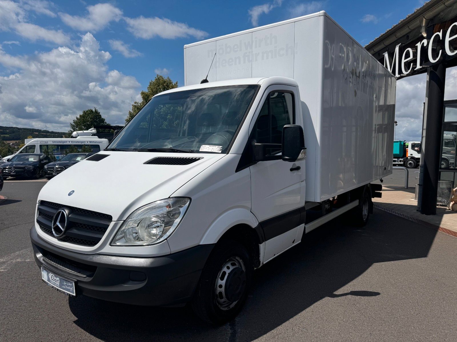 Fahrzeugabbildung Mercedes-Benz Sprinter 516 CDI 4325 Möbelkoffer Treppe