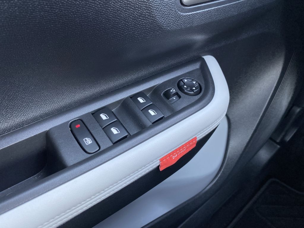 Fahrzeugabbildung Citroën e-C3 113 Standard-Range MAX *11 KW*Navi*LED*Indu