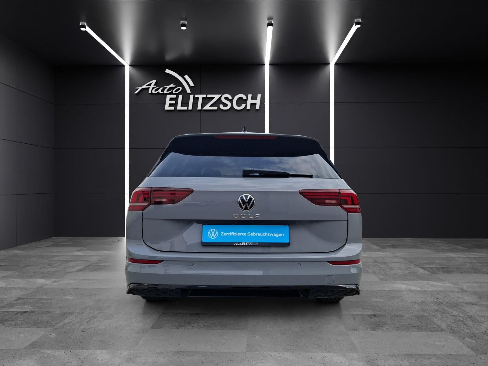 Fahrzeugabbildung Volkswagen Golf VIII Variant TSI R-Line LED Navi AID HUD AC