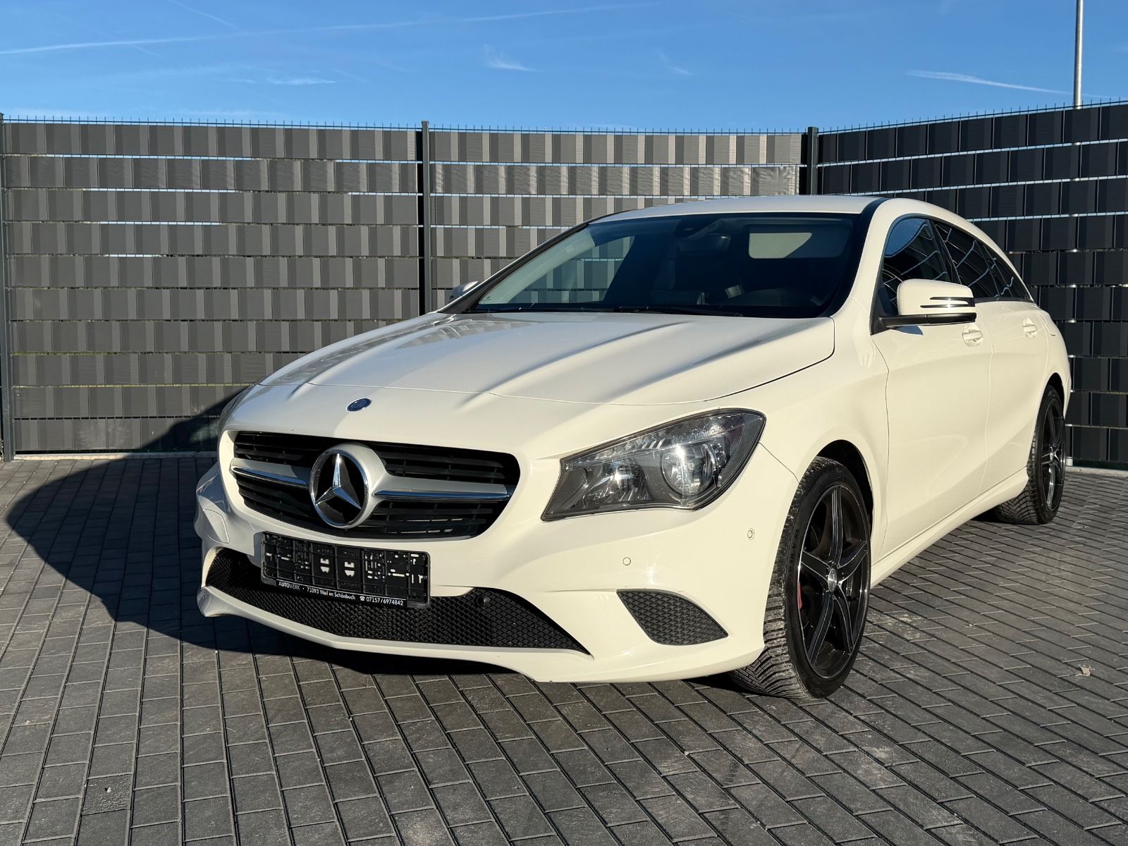 Mercedes-Benz CLA 200d Shooting Break*7G-DCT*NAVI*PDC*AHK*