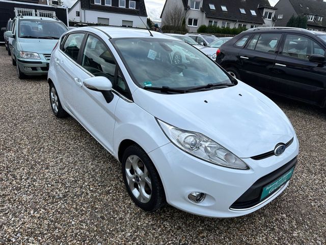 Ford Fiesta Titanium*TÜV NEU*1 HAND*KLIMA*TOP AUTO*