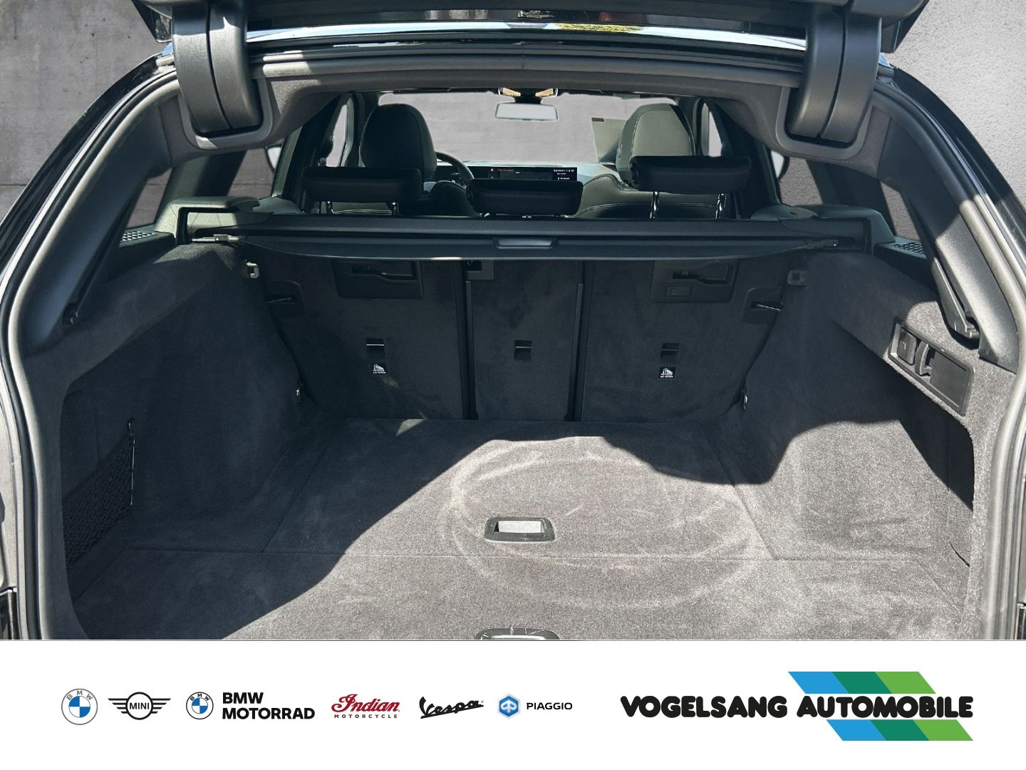 Fahrzeugabbildung BMW M340i xDri.,Touring,Panodach,HeadUpD.,RFK,H&KSou