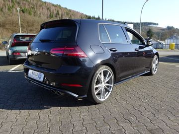 Fotografie 44 des VW Golf VII 4Motion 2.0 TSI R *aus1.Hand*Topzustand