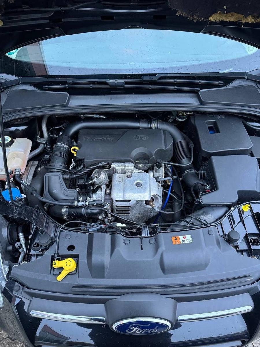 Ford Focus 2014 — photo 8
