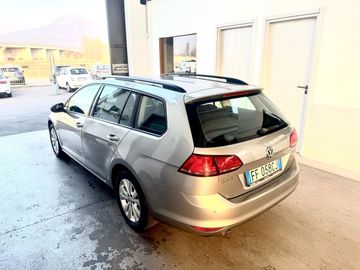 Volkswagen Golf - 11