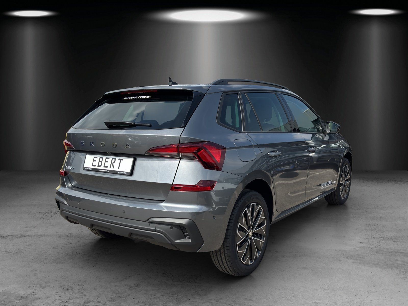 Fahrzeugabbildung SKODA Kamiq Drive 1,0 TSI 85 kW DSG